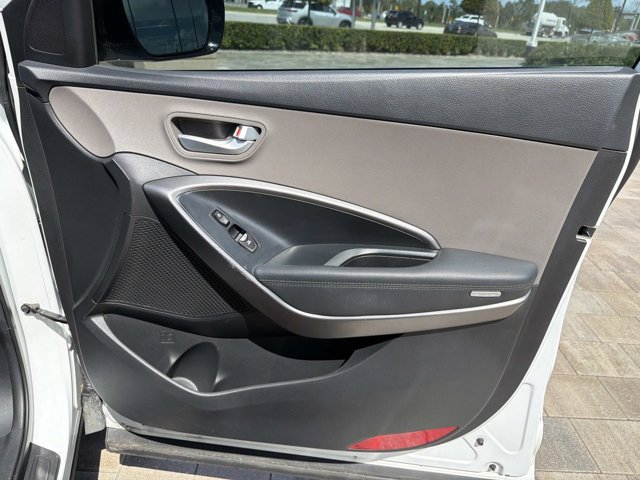 Used 2017 Hyundai Santa Fe Sport FWD image 16