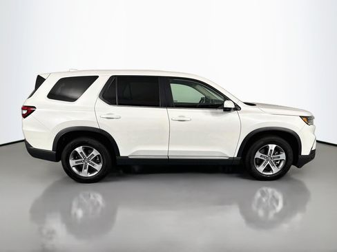 Certified 2023 Honda Pilot EX-L image 4