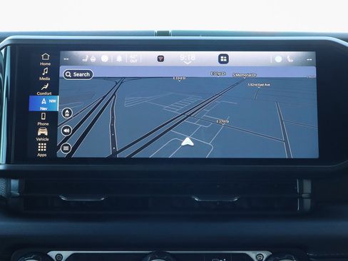 Used 2024 Jeep Gladiator Mojave w/ Technology Group image 29