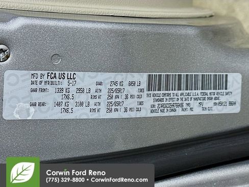 Used 2017 Dodge Grand Caravan SXT image 32