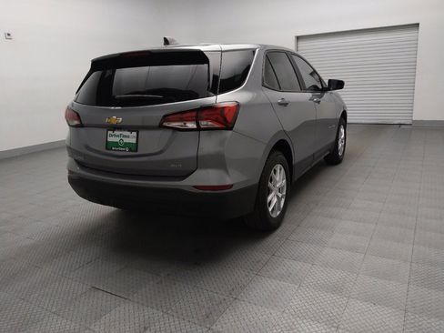 Used 2023 Chevrolet Equinox LS AWD/4WD image 9