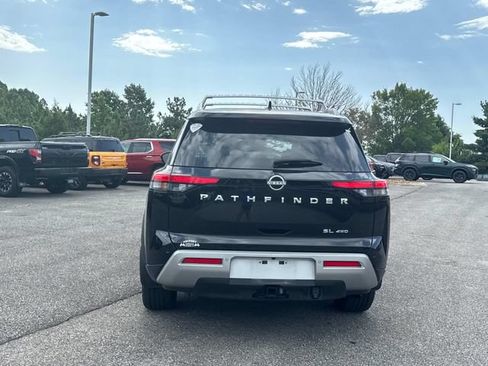 Used 2023 Nissan Pathfinder SL w/ SL Premium Package AWD/4WD image 6