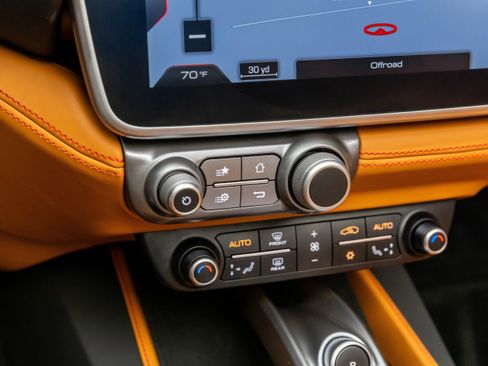 Used 2019 Ferrari Portofino image 30