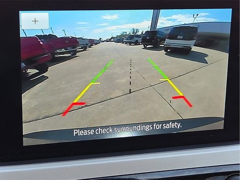 Used 2022 Ford Escape SE w/ SE Sport Appearance Package image 16