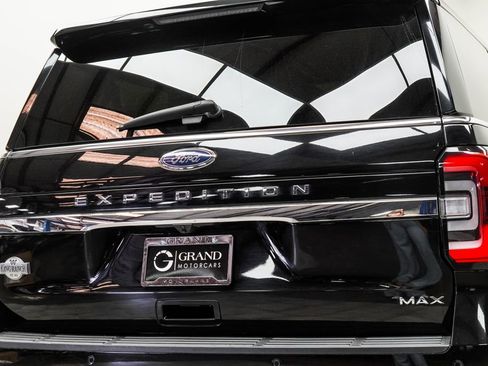 Used 2022 Ford Expedition Max King Ranch image 13