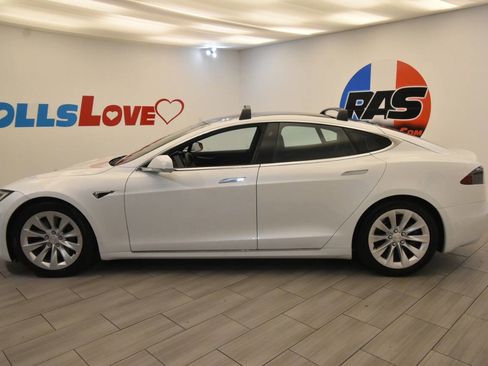 Used 2019 Tesla Model S Long Range image 2