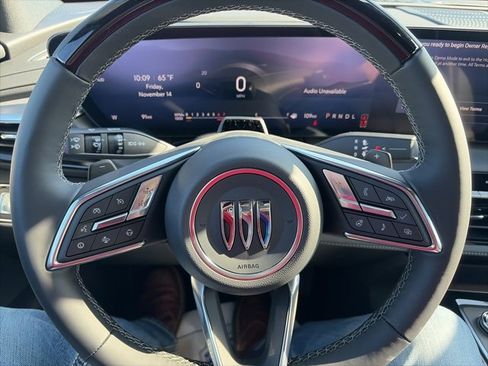 New 2026 Buick Enclave Avenir image 21