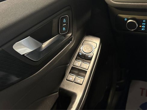 Certified 2025 Ford Escape ST-Line image 34