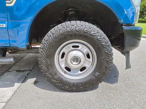 Used 2022 Ford F250 XL w/ Power Equipment Group AWD/4WD image 41