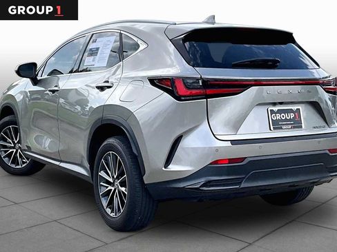 Used 2024 Lexus NX 250 FWD image 10