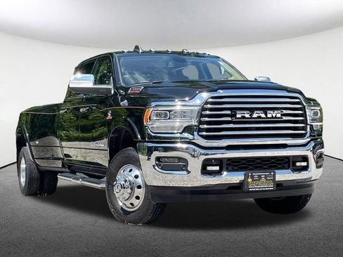 Used 2022 RAM 3500 Limited AWD/4WD image 2