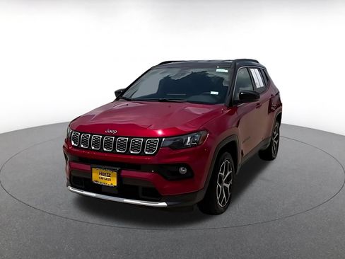 Used 2025 Jeep Compass Limited AWD/4WD image 14