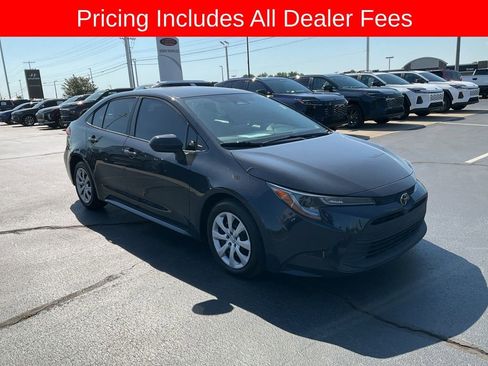 Used 2023 Toyota Corolla LE FWD image 19