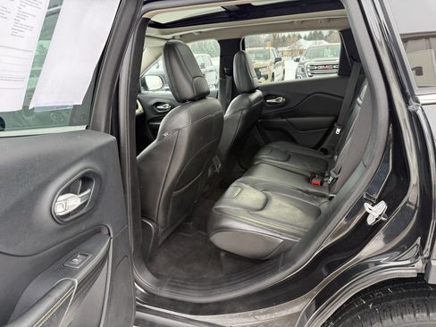 Used 2015 Jeep Cherokee Limited w/ Luxury Group image 6