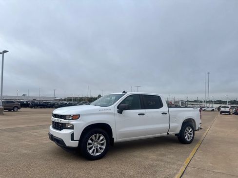 Used 2022 Chevrolet Silverado 1500 Custom AWD/4WD image 10
