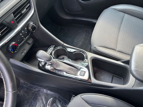 Used 2025 Buick Encore GX Preferred FWD image 40