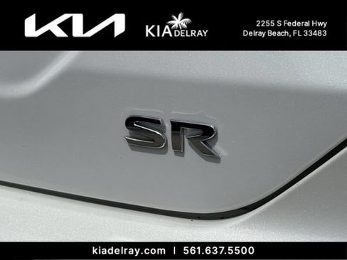 Used 2021 Nissan Kicks SR FWD image 9