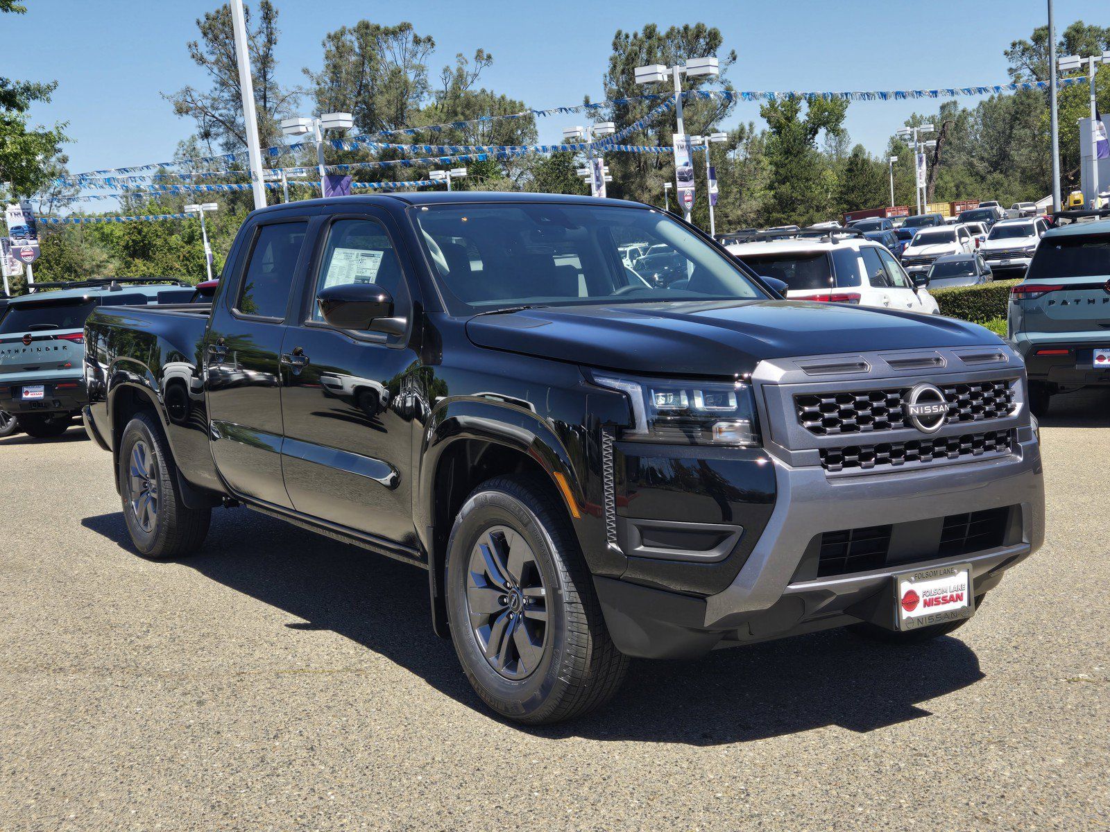 New 2026 Nissan Frontier SV w/ SV Convenience Package RWD image 1
