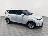 Certified 2024 Kia Soul LX w/ Option Group 015 image 3