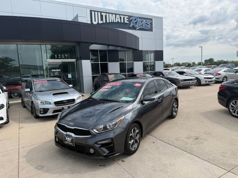 Used 2021 Kia Forte LXS FWD image 1