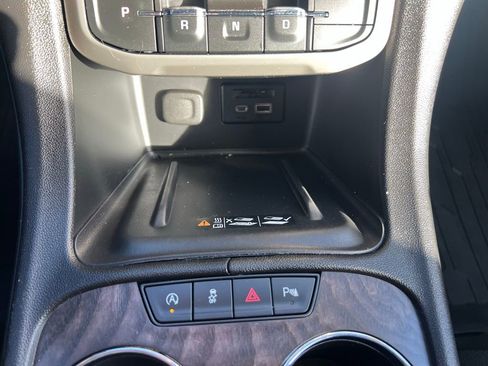 Used 2023 GMC Acadia Denali w/ Black Diamond Edition AWD/4WD image 36