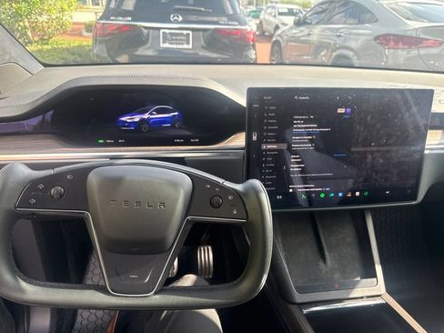Used 2023 Tesla Model X AWD/4WD image 4