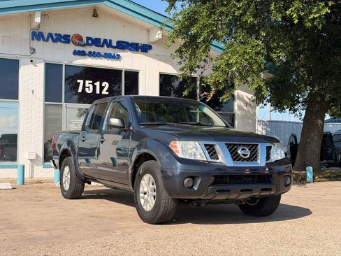 Used 2019 Nissan Frontier SV RWD image 1