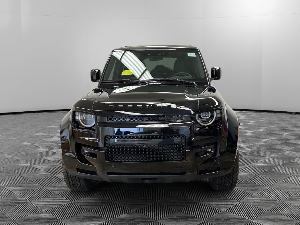 New 2026 Land Rover Defender 110 OCTA AWD/4WD image 8