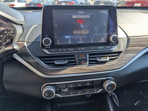 Used 2023 Nissan Altima 2.5 SV image 22