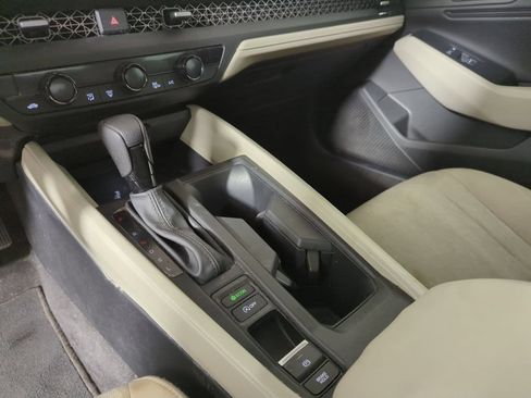 Certified 2024 Honda Accord EX image 20
