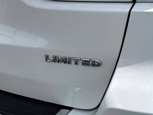 Used 2021 Jeep Grand Cherokee Limited w/ Trailer Tow Group IV AWD/4WD image 10