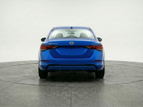 Used 2025 Nissan Sentra SV image 7