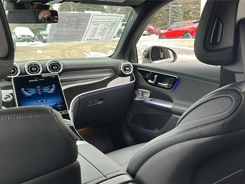 Certified 2025 Mercedes-Benz GLC 300 4MATIC image 31