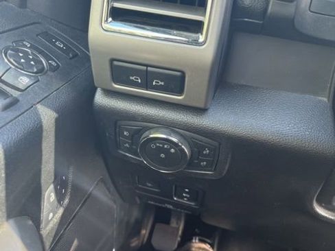 Used 2017 Ford F350 Lariat w/ Lariat Ultimate Package AWD/4WD image 14