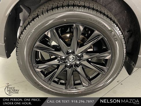Used 2025 MAZDA CX-5 Carbon Edition image 13