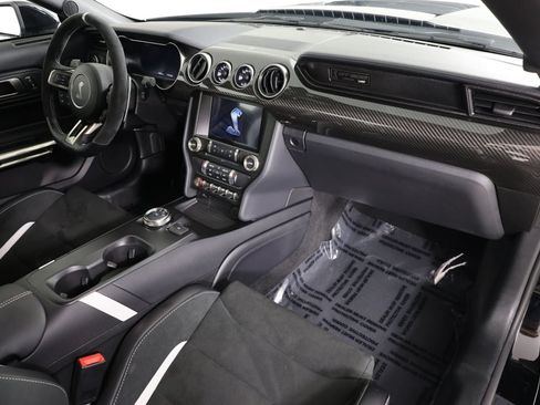 Used 2020 Ford Mustang Shelby GT500 w/ Technology Package RWD image 29