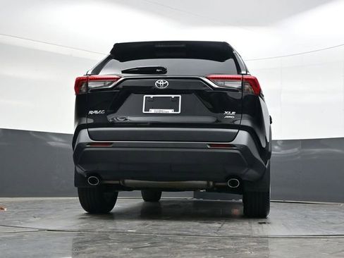 Used 2024 Toyota RAV4 XLE Premium image 38