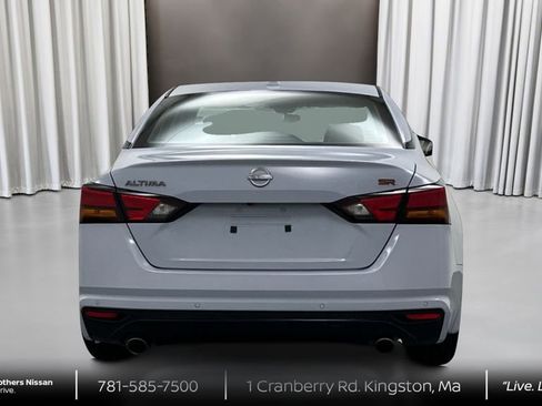 Certified 2024 Nissan Altima 2.5 SR w/ SR Premium Package FWD image 6