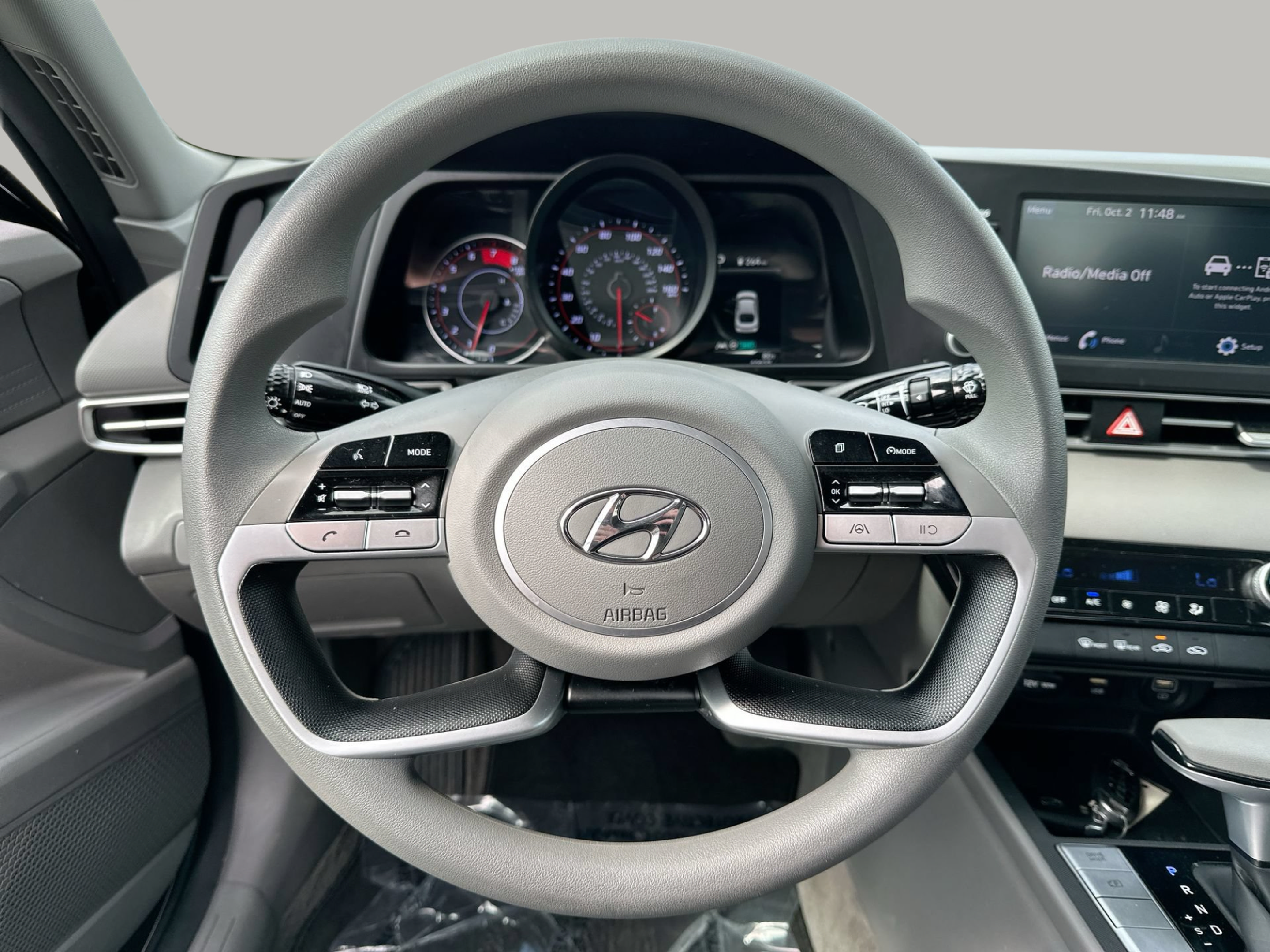 Used 2022 Hyundai Elantra SEL FWD image 11