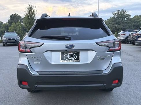 Certified 2025 Subaru Outback Premium AWD/4WD image 4