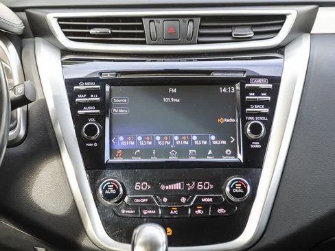 Used 2018 Nissan Murano SV image 12