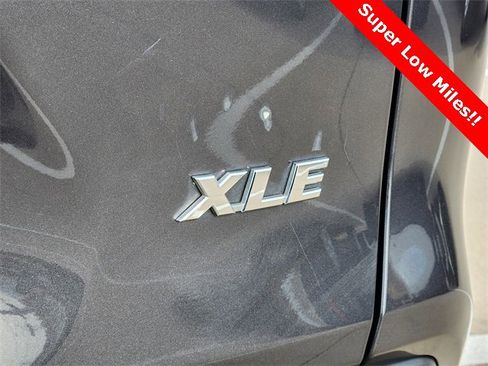 Used 2022 Toyota RAV4 XLE image 8