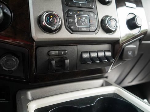 Used 2016 Ford F250 Platinum AWD/4WD image 29