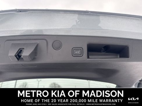 Used 2024 Chevrolet Equinox LT image 31