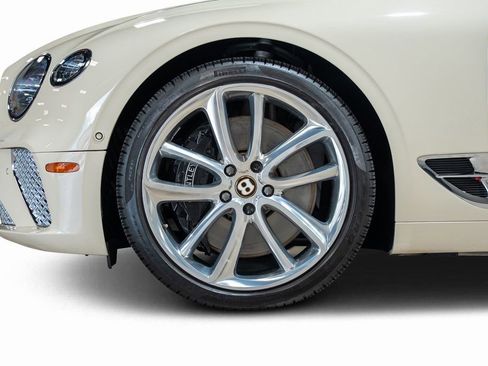 Used 2020 Bentley Continental GT image 29