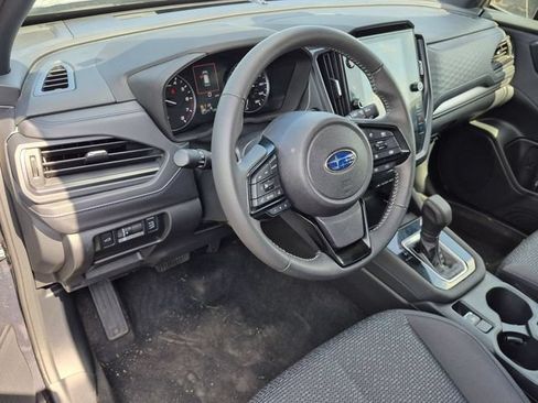 Used 2025 Subaru Forester Premium AWD/4WD image 11