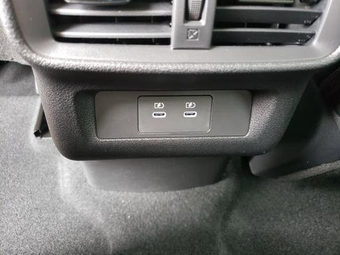 New 2025 Nissan Murano SV image 14