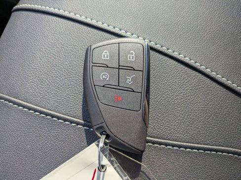 New 2026 Chevrolet Traverse LT w/ Driver Confidence Package image 33