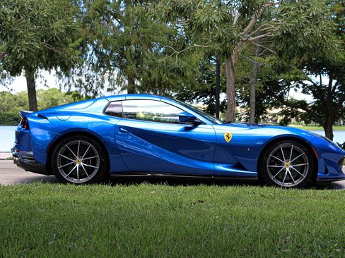 Certified 2022 Ferrari 812 GTS RWD image 11