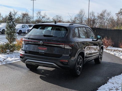 Certified 2025 Volkswagen Taos S image 5